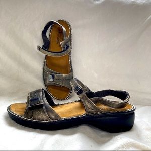 Naot silver leather sandal size 38